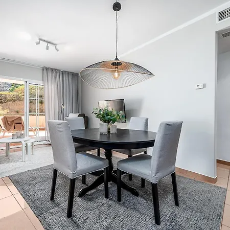 Rubarsal 1e Menyber Appartement