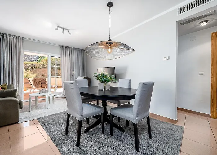 Rubarsal 1e Menyber Апартаменты